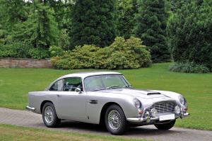 Aston Martin DB5 Vantage 1965 года